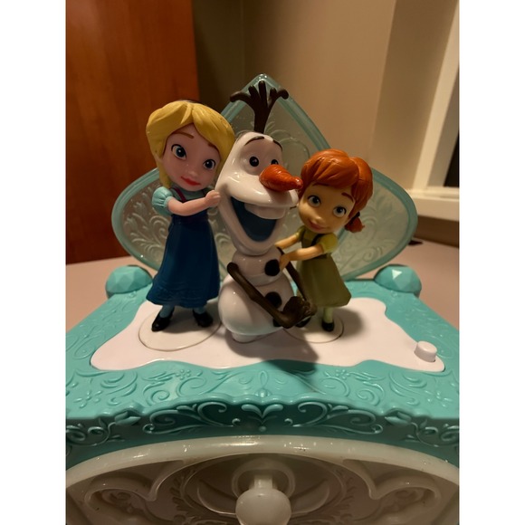 Disney Frozen Young Elsa Anna Olaf Musical Jewelry Box Jakks Pacific Teal - Picture 2 of 10